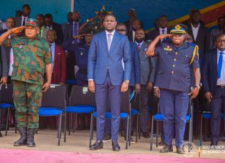 Kongo Central : présenté aux troupes de la police et des FARDC, le Gouverneur Grâce BILOLO appelle à éradiquer l’insécurité et les embouteillages