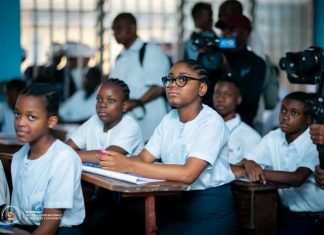 Maintien des élèves enceintes en milieu scolaire : l’église catholique juge la décision contraire à la moralité et aux bonnes mœurs ‹‹ cette décision ne s’appliquera pas au sein des écoles conventionnées catholiques. ››