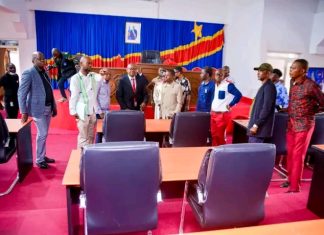 Le Kongo Central à la croisée des chemins après les casses à l’Assemblée Provinciale et la destitution de Papy Mantezolo. Des sanctions contre les Députés auteurs des troubles ? le nouveau bureau appelé à privilégier la paix et la cohésion provinciale