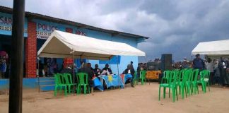 Kongo Central : à Kisantu, s’est ouvert ce mardi 18 novembre 2025, un procès qui se veut pédagogique après des affrontements de deux groupes de bandits urbains (Kuluna) et des cambriolages en plein jour